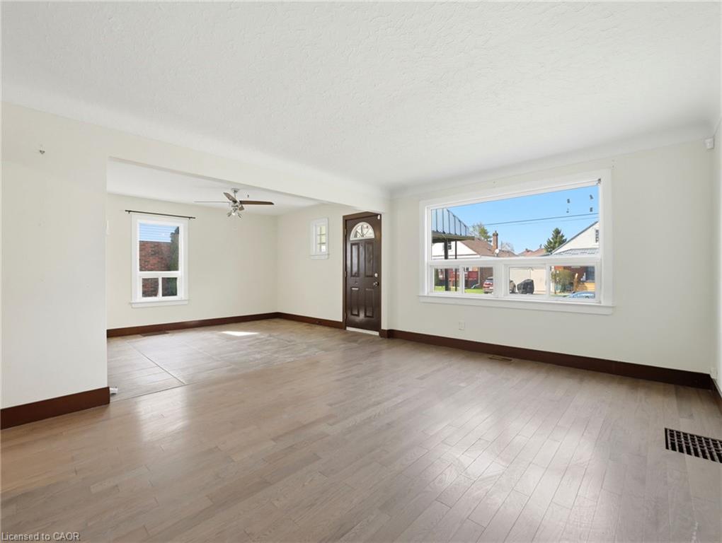 6476 Maranda Street Property Photo 5
