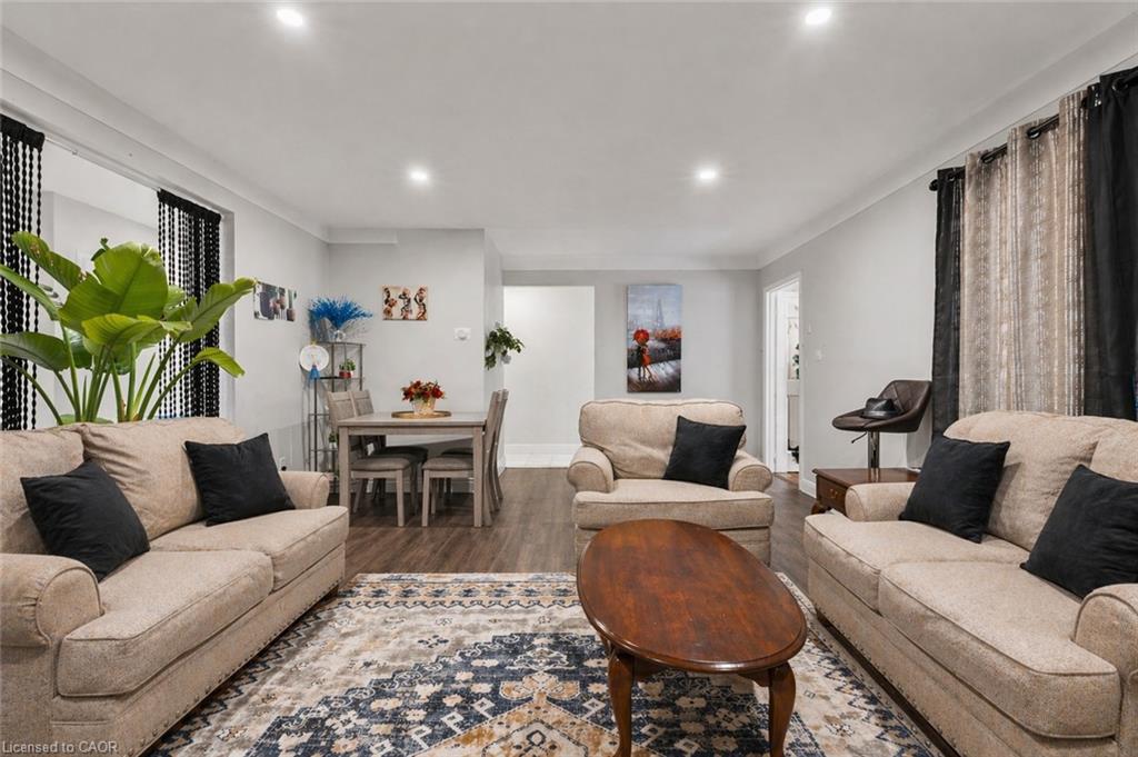 557 Lake Street Property Photo 3