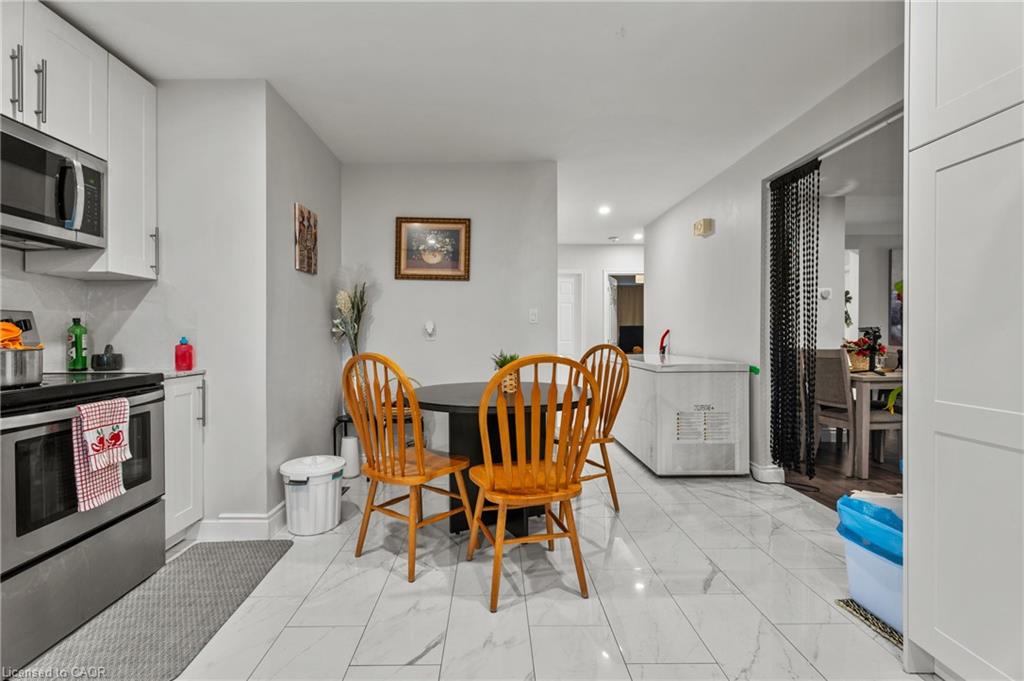 557 Lake Street Property Photo 10