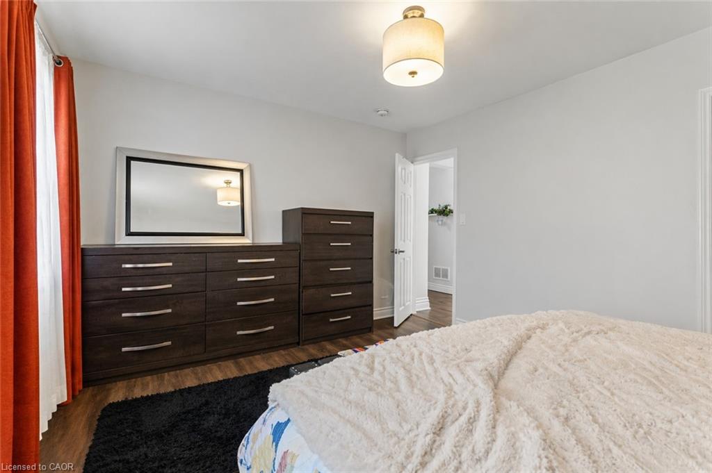 557 Lake Street Property Photo 12