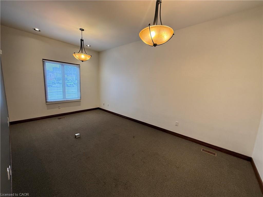 101 Hunter Street E Property Photo 7