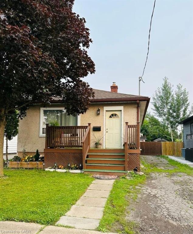 10 Parkwood Drive Property Photo 1