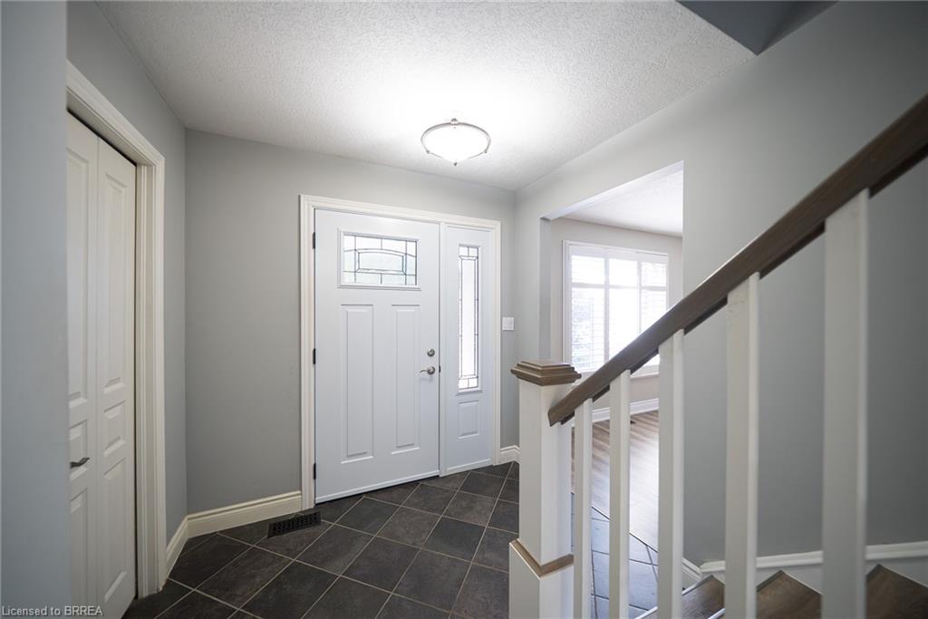 20 Hogarth Road Property Photo 5