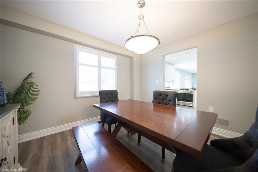 20 Hogarth Road Property Photo 9