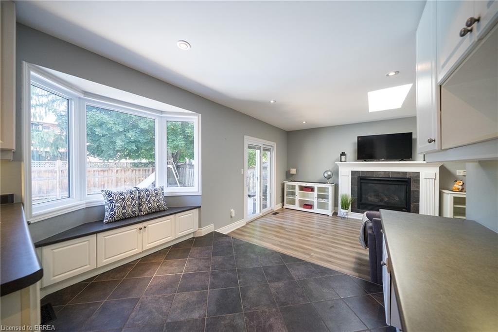 20 Hogarth Road Property Photo 14