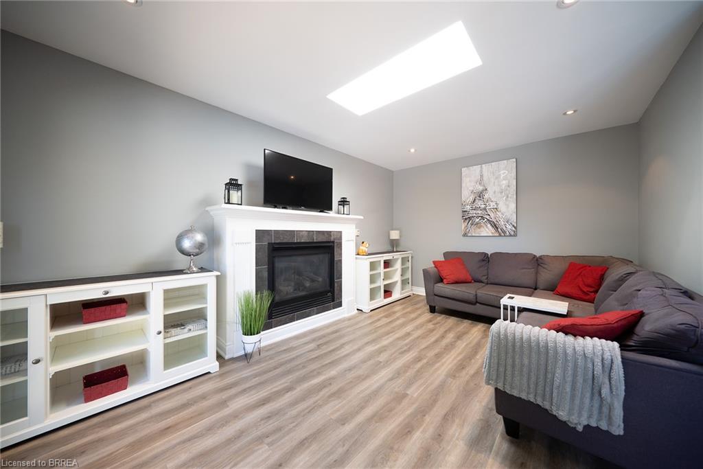 20 Hogarth Road Property Photo 15