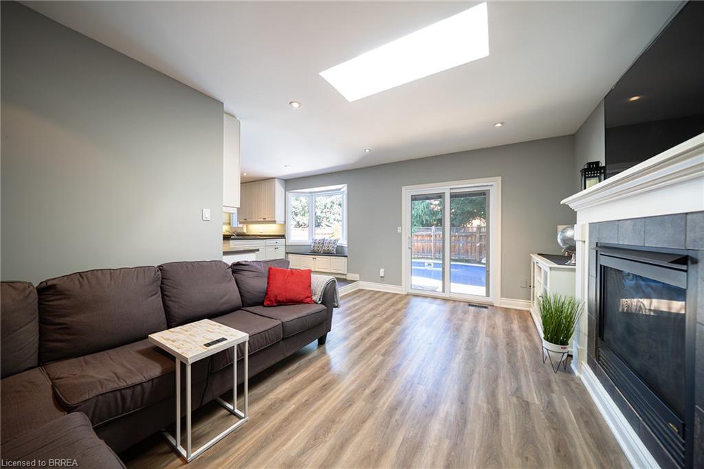 20 Hogarth Road Property Photo 16