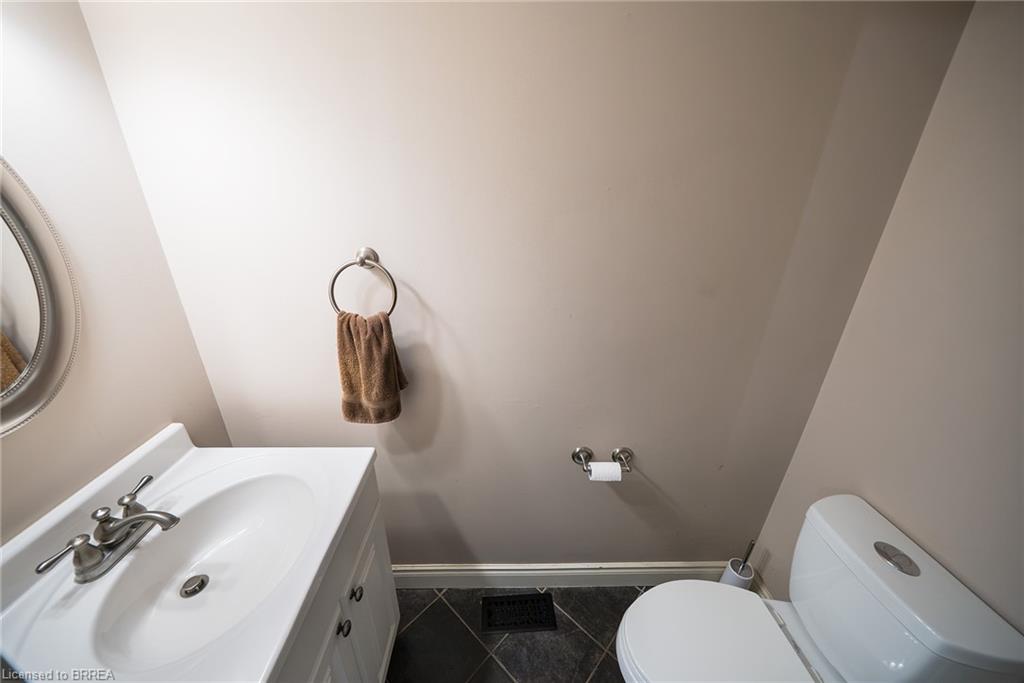20 Hogarth Road Property Photo 18