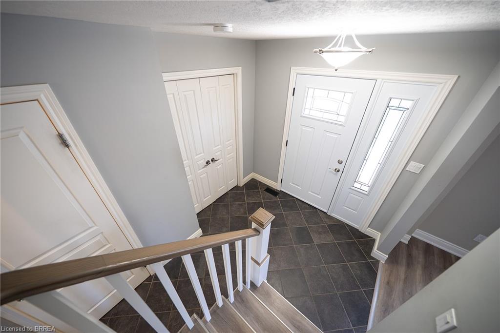 20 Hogarth Road Property Photo 19