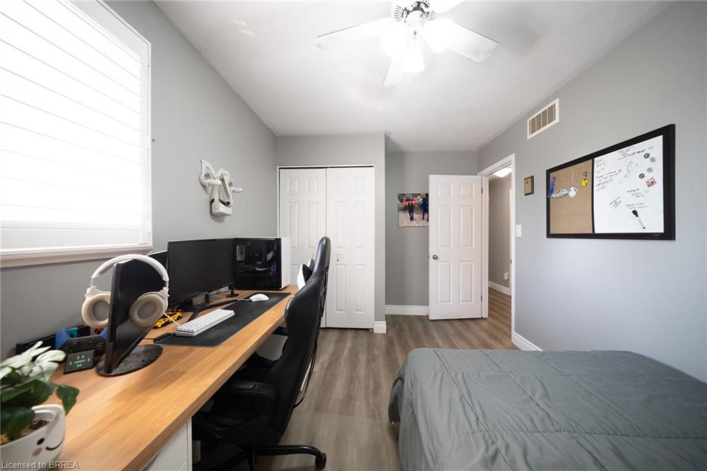 20 Hogarth Road Property Photo 30