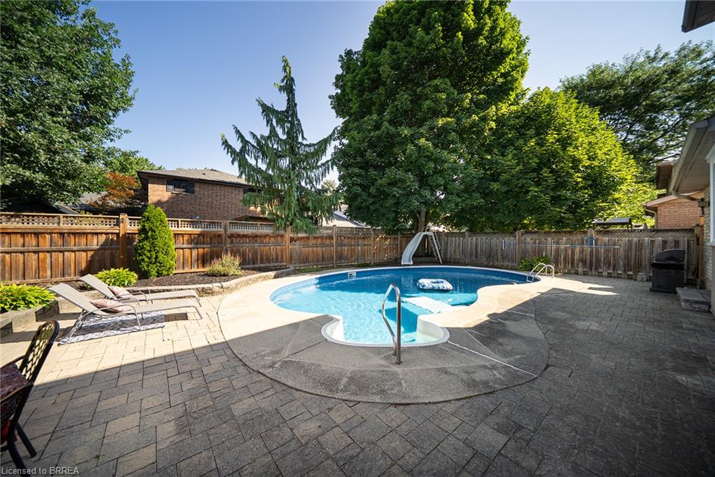 20 Hogarth Road Property Photo 41