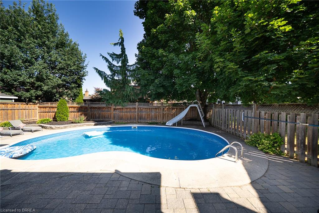20 Hogarth Road Property Photo 42