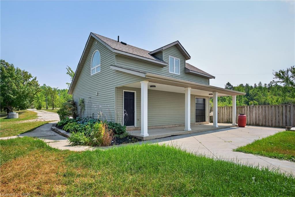 599450 2nd Concession N Property Photo 44