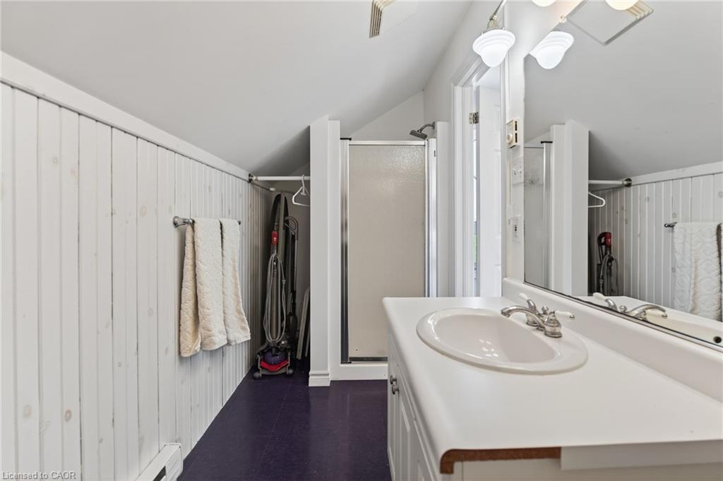 599450 2nd Concession N Property Photo 48
