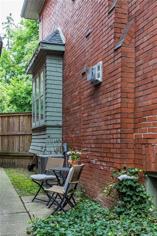 90 Blake Street Property Photo 6