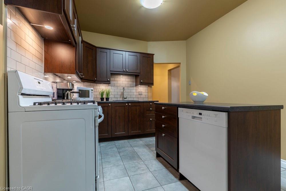 90 Blake Street Property Photo 15