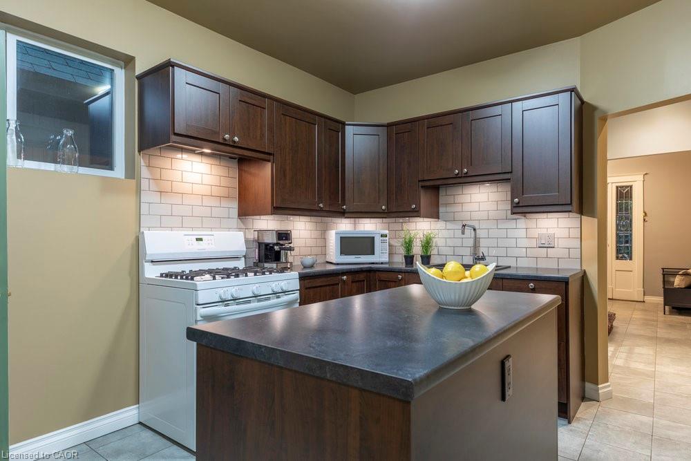 90 Blake Street Property Photo 16