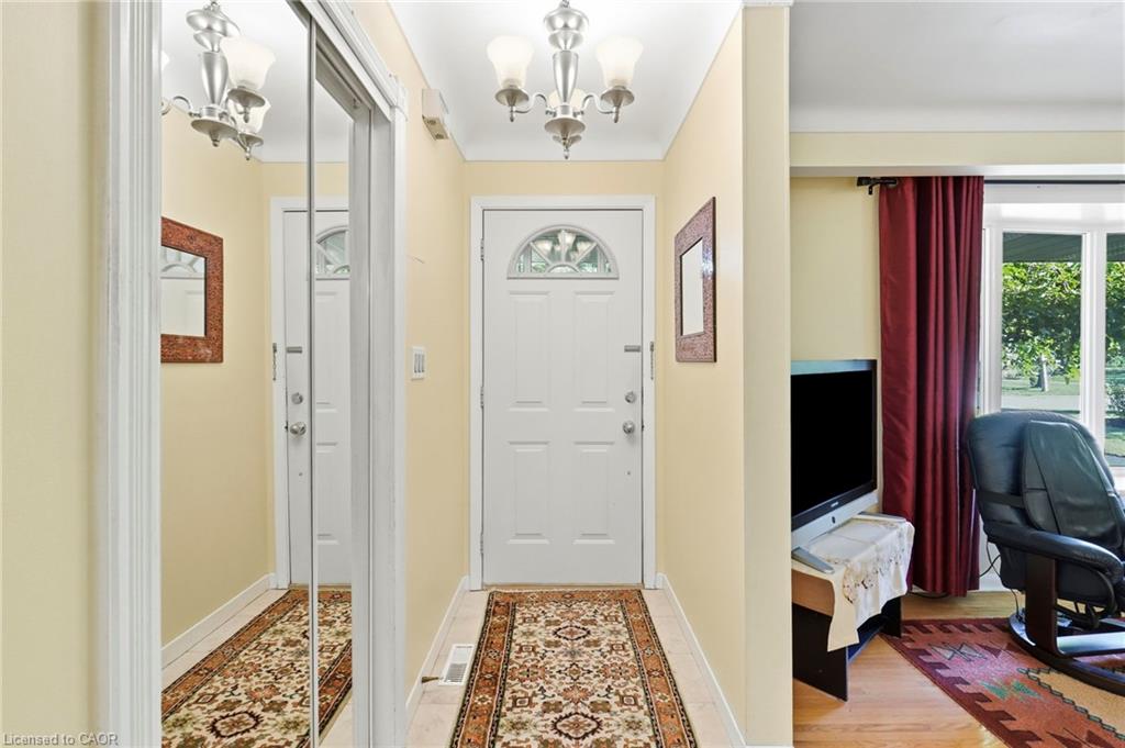 31 Valerie Drive Property Photo 5