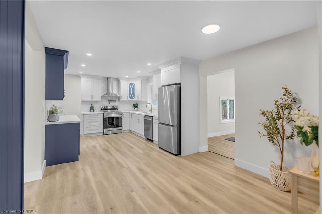 44 Tyrell Street Property Photo 9
