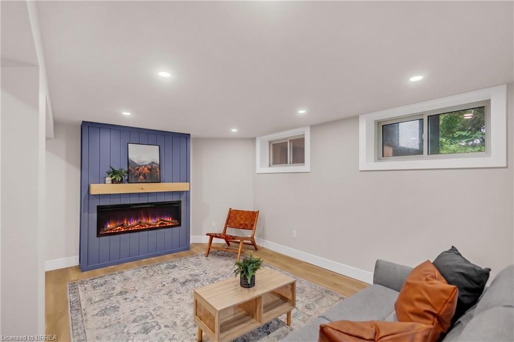 44 Tyrell Street Property Photo 28