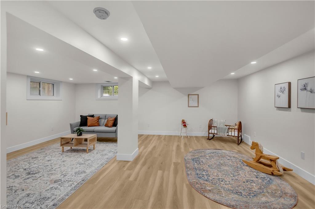 44 Tyrell Street Property Photo 29
