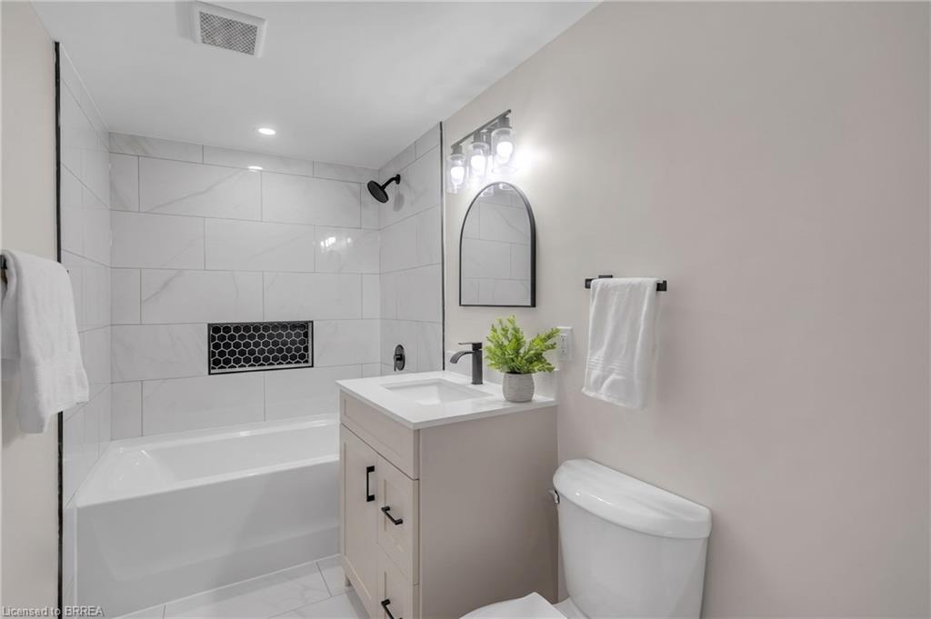 44 Tyrell Street Property Photo 31