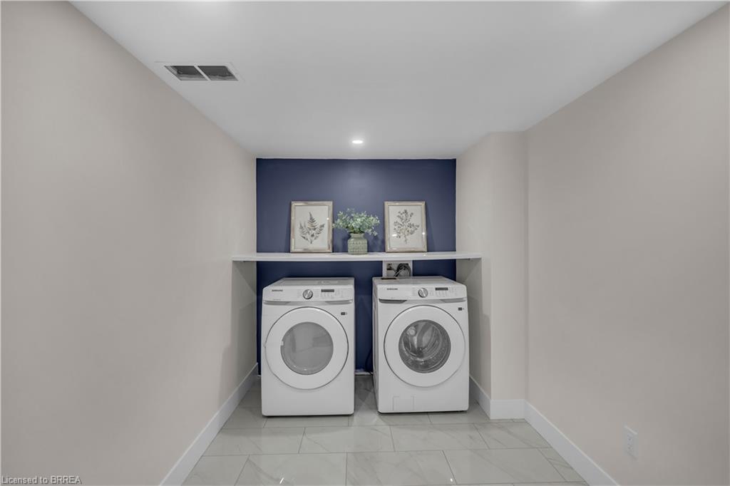 44 Tyrell Street Property Photo 34