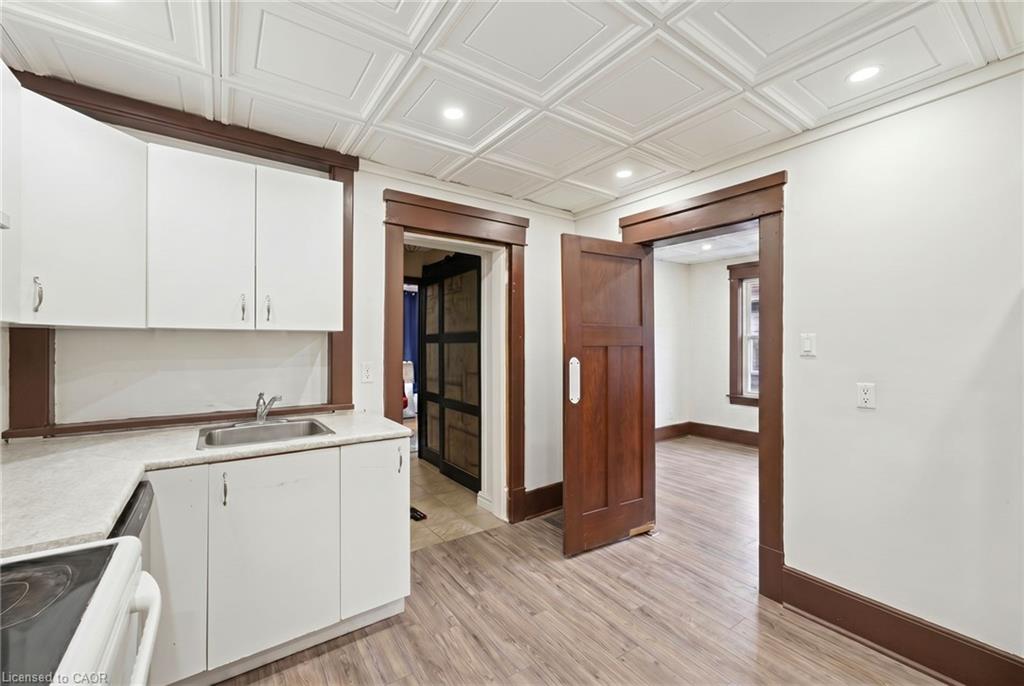 1031 Carling Avenue Property Photo 25