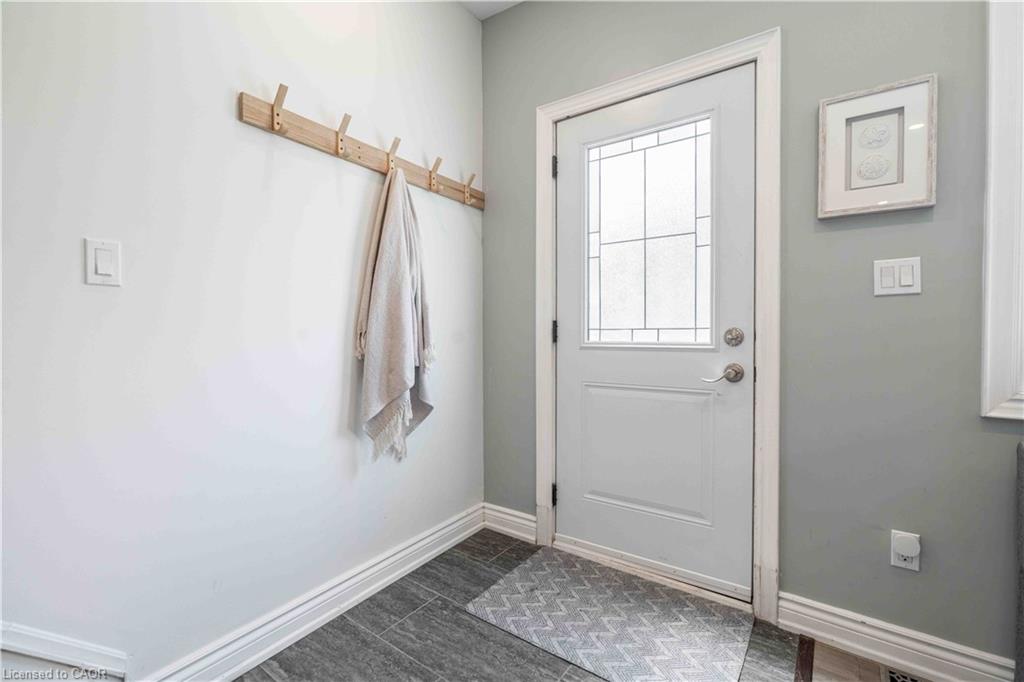 195 Wood Street E Property Photo 2