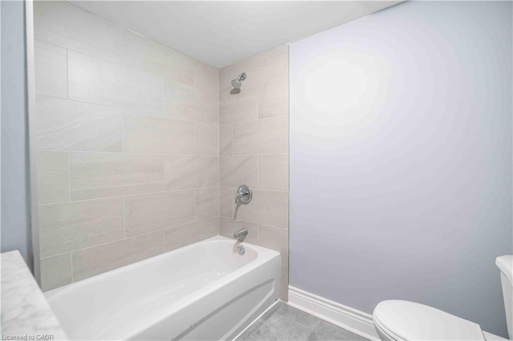 195 Wood Street E Property Photo 23