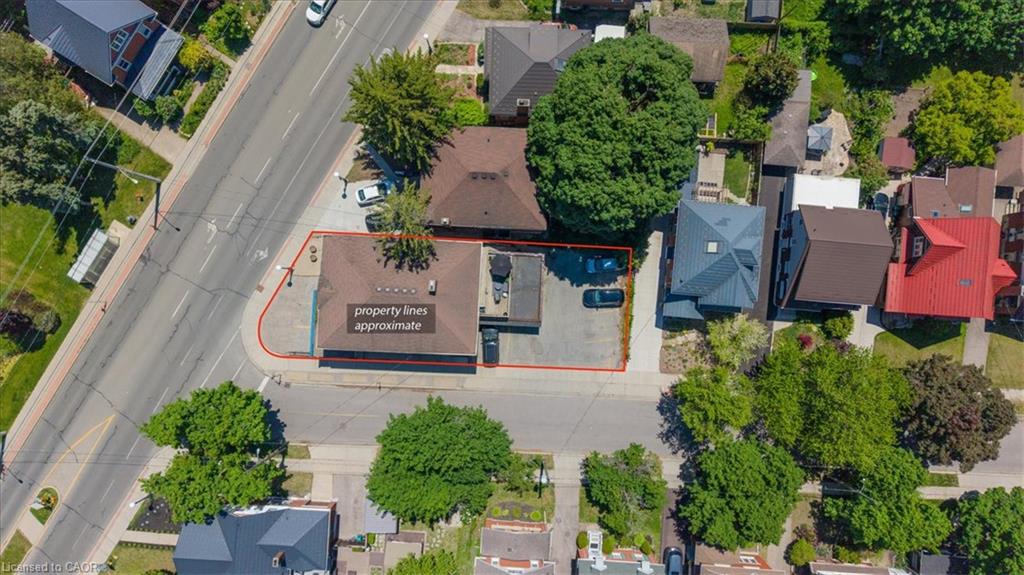 744 Queen Street S Property Photo 7