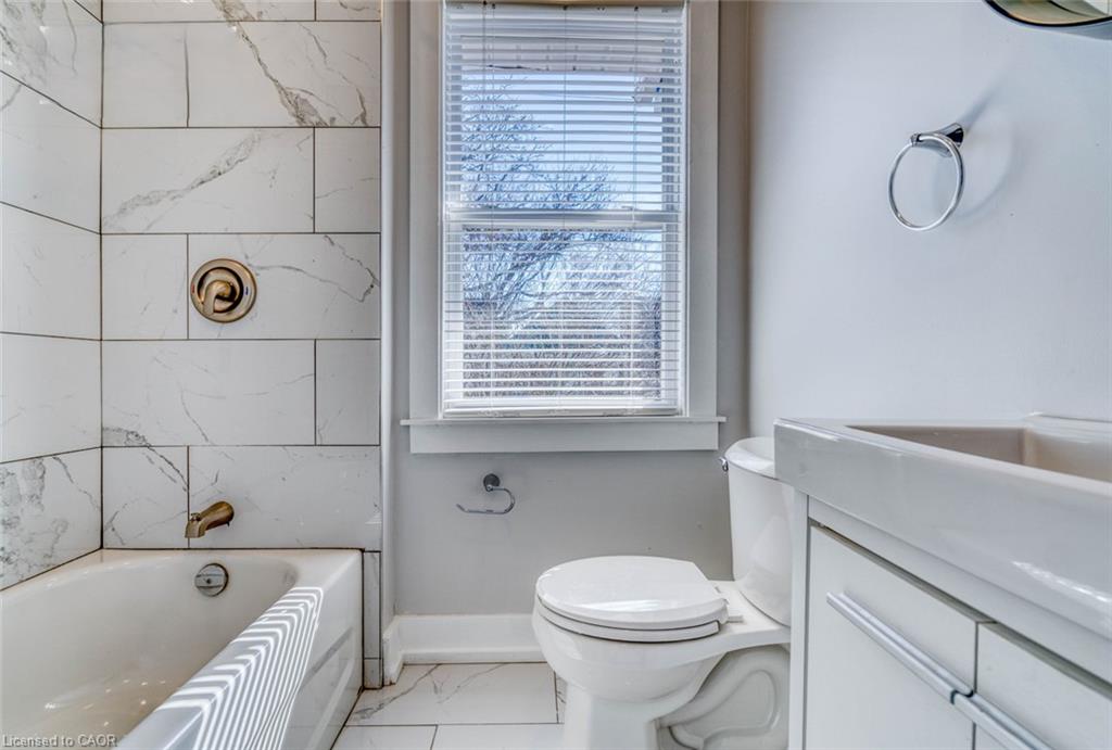 23 Gibson Avenue Property Photo 18