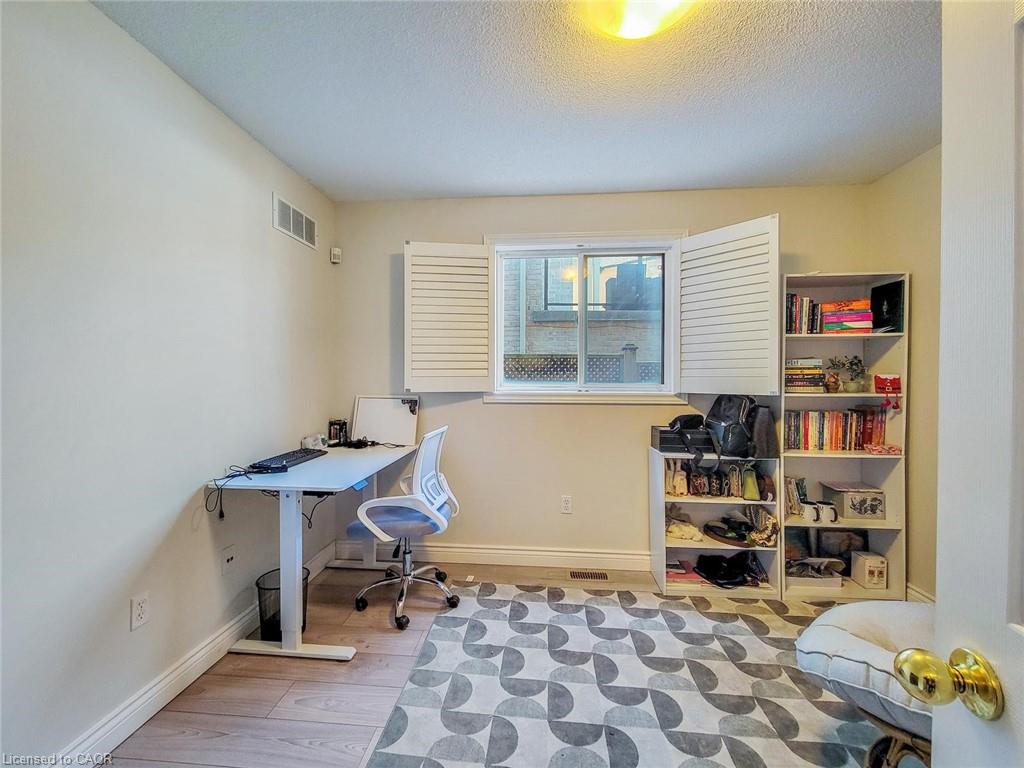 86 Margaret Avenue Property Photo 28