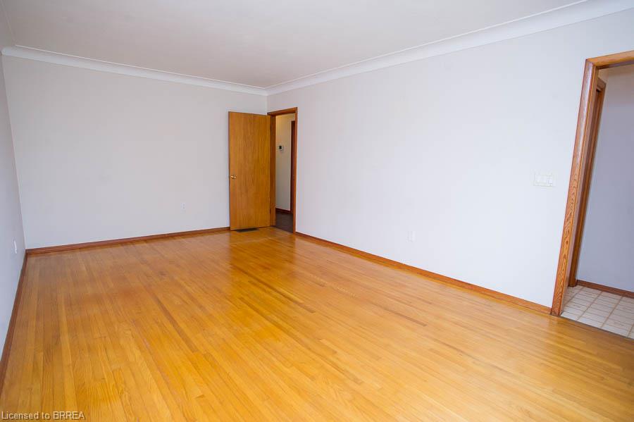 120 Henry Street Property Photo 5