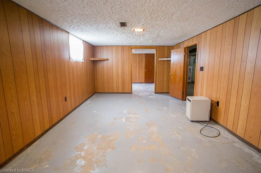 120 Henry Street Property Photo 16