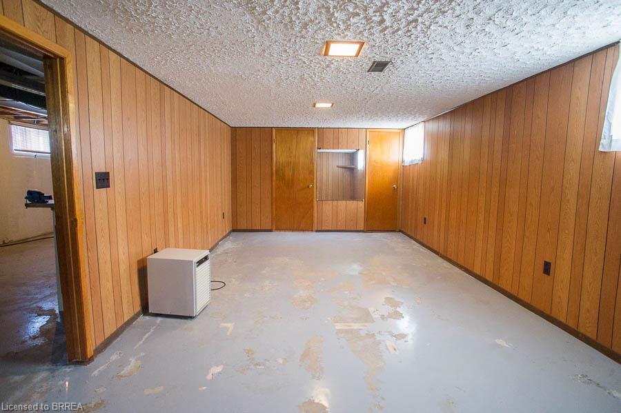 120 Henry Street Property Photo 18