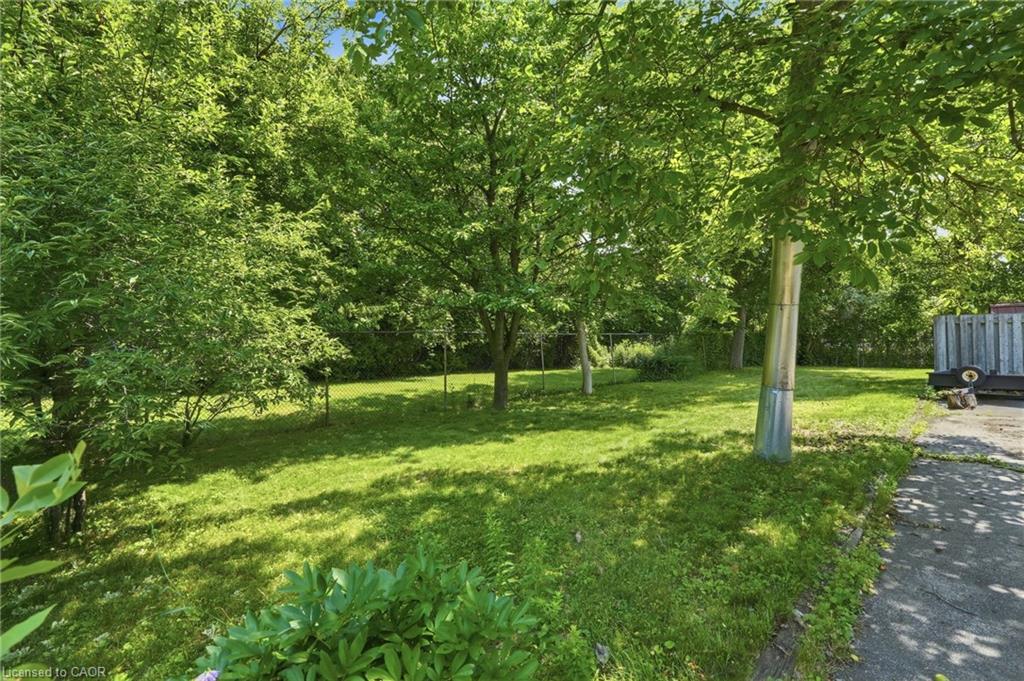 188 Troy Street Property Photo 4