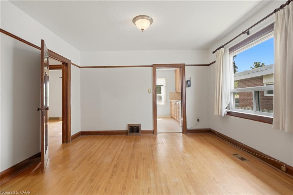 188 Troy Street Property Photo 13