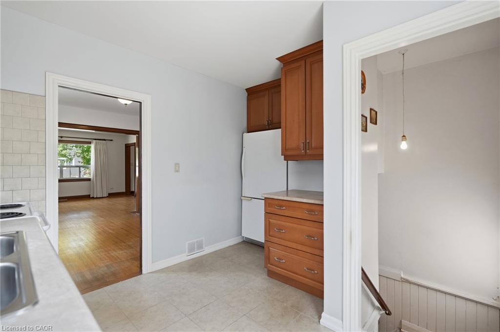 188 Troy Street Property Photo 19