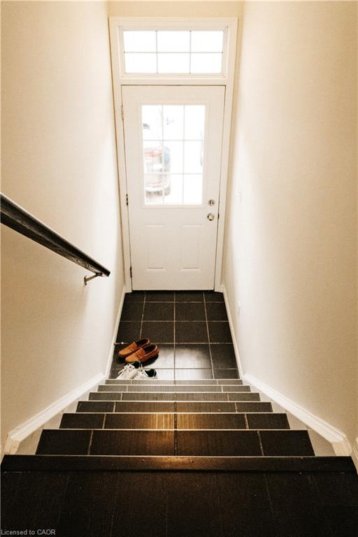 16c-931 Glasgow Street Property Photo 3