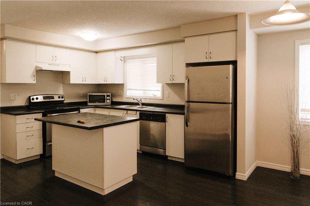 16c-931 Glasgow Street Property Photo 6