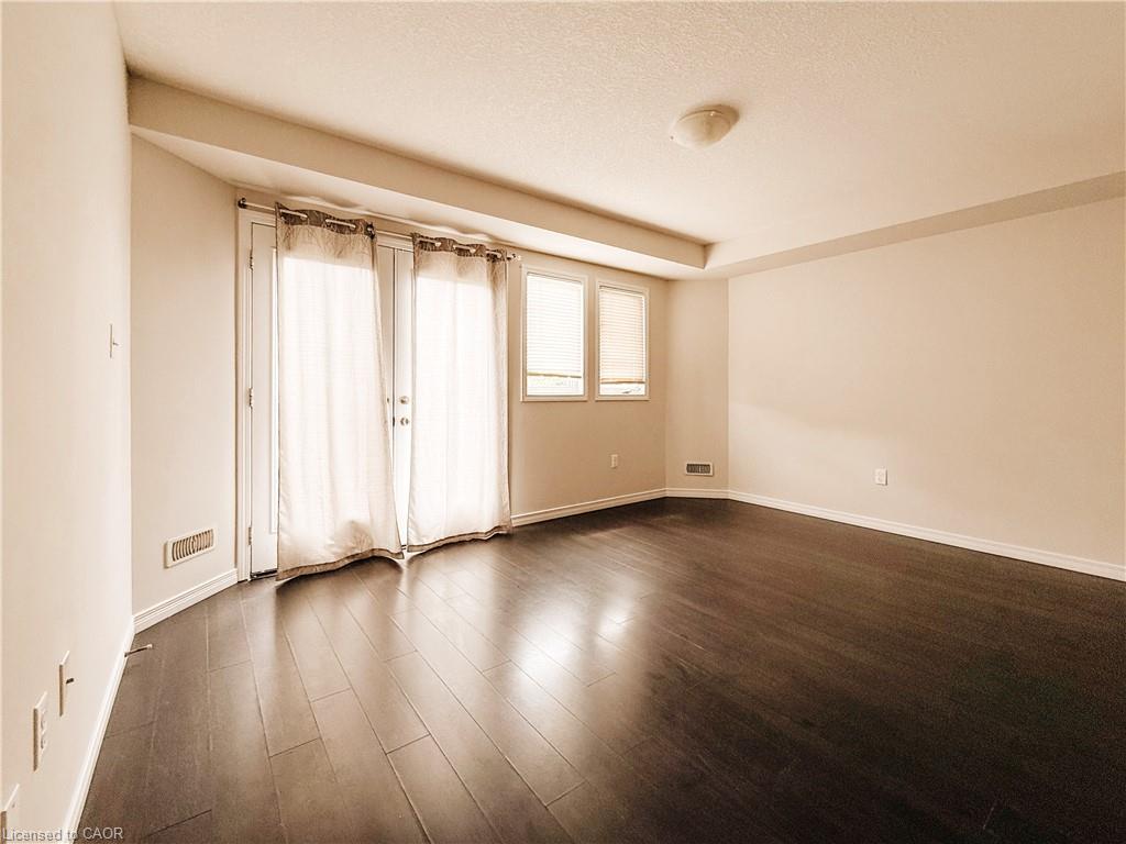16c-931 Glasgow Street Property Photo 8