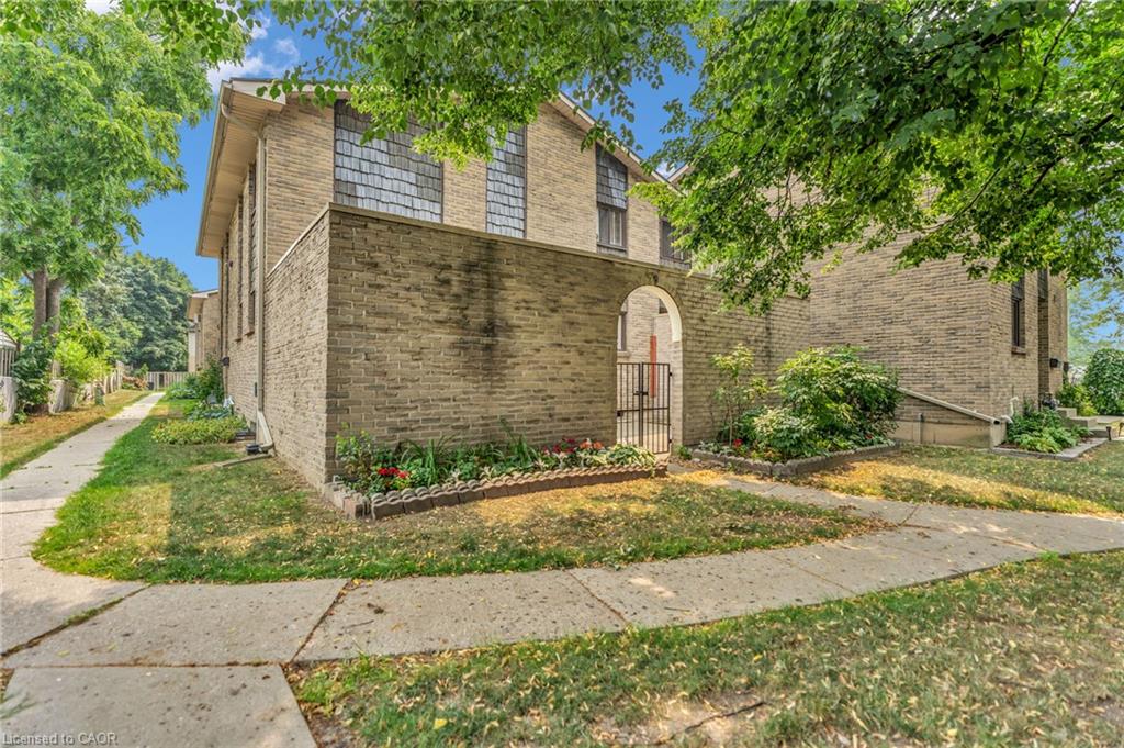 31-474 Southdale Road E Property Photo 3