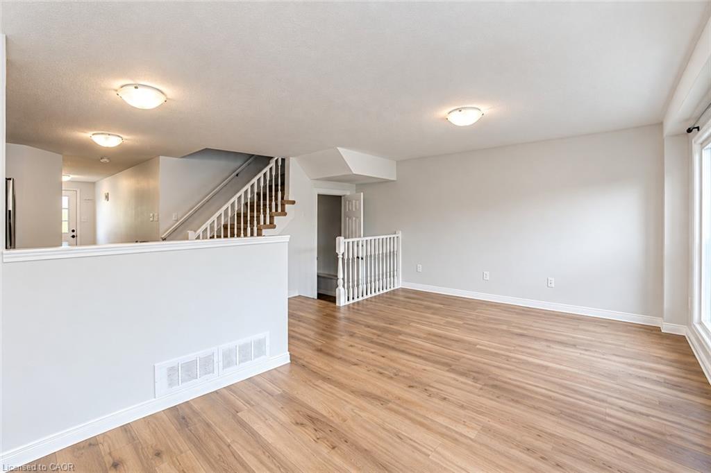699 Laurelwood Drive Property Photo 8