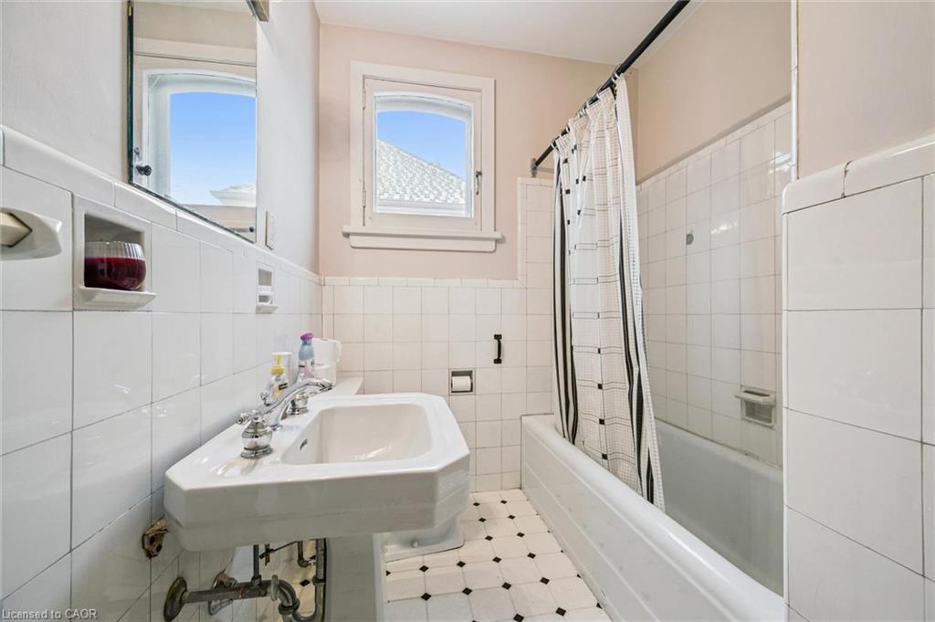 143 Norfolk Street Property Photo 27