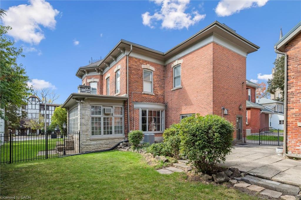 143 Norfolk Street Property Photo 40