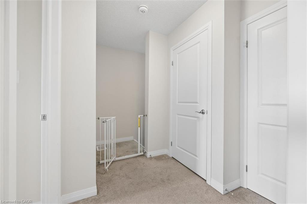19d-1989 Ottawa Street S Property Photo 33