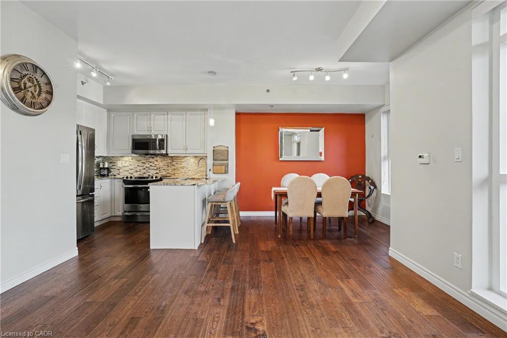 206-34 Plains Road E Property Photo 7