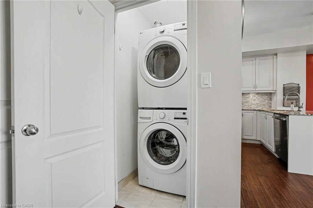 206-34 Plains Road E Property Photo 21