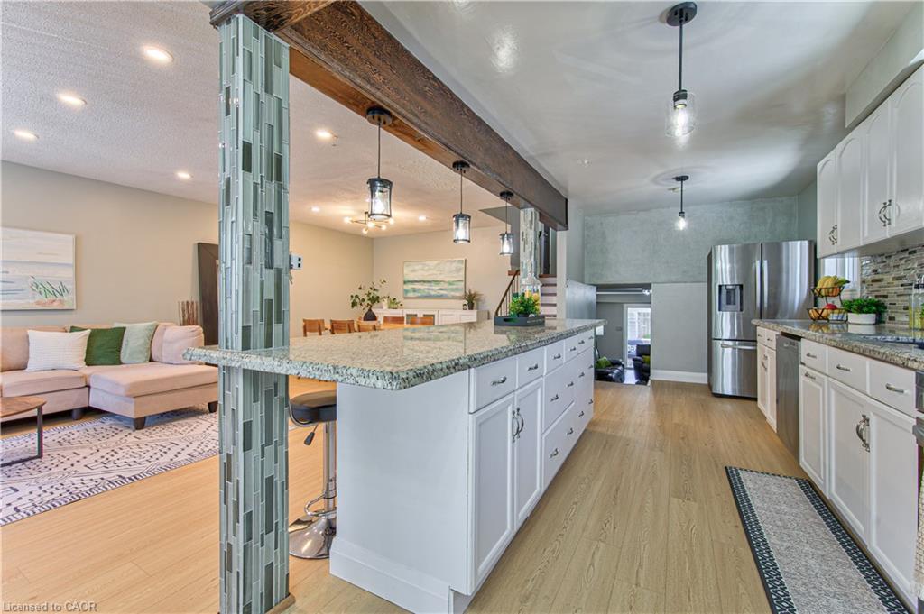 2560 Palisander Avenue Property Photo 4